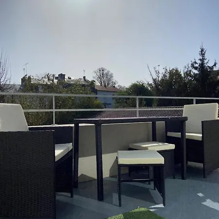 Centre-ville Au Calme Grand T2 Avec Terrasse * ラ・ロシェル