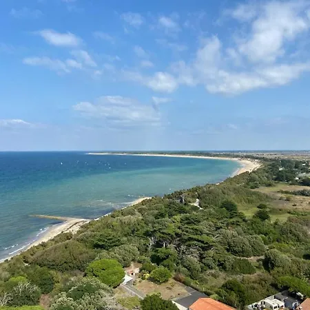 Centre-ville Au Calme Grand T2 Avec Terrasse La Rochelle