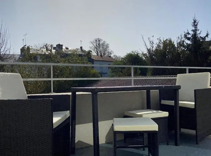 Centre-ville Au Calme Grand T2 Avec Terrasse * ラ・ロシェル