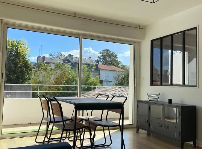 アパート Centre-ville Au Calme Grand T2 Avec Terrasse *